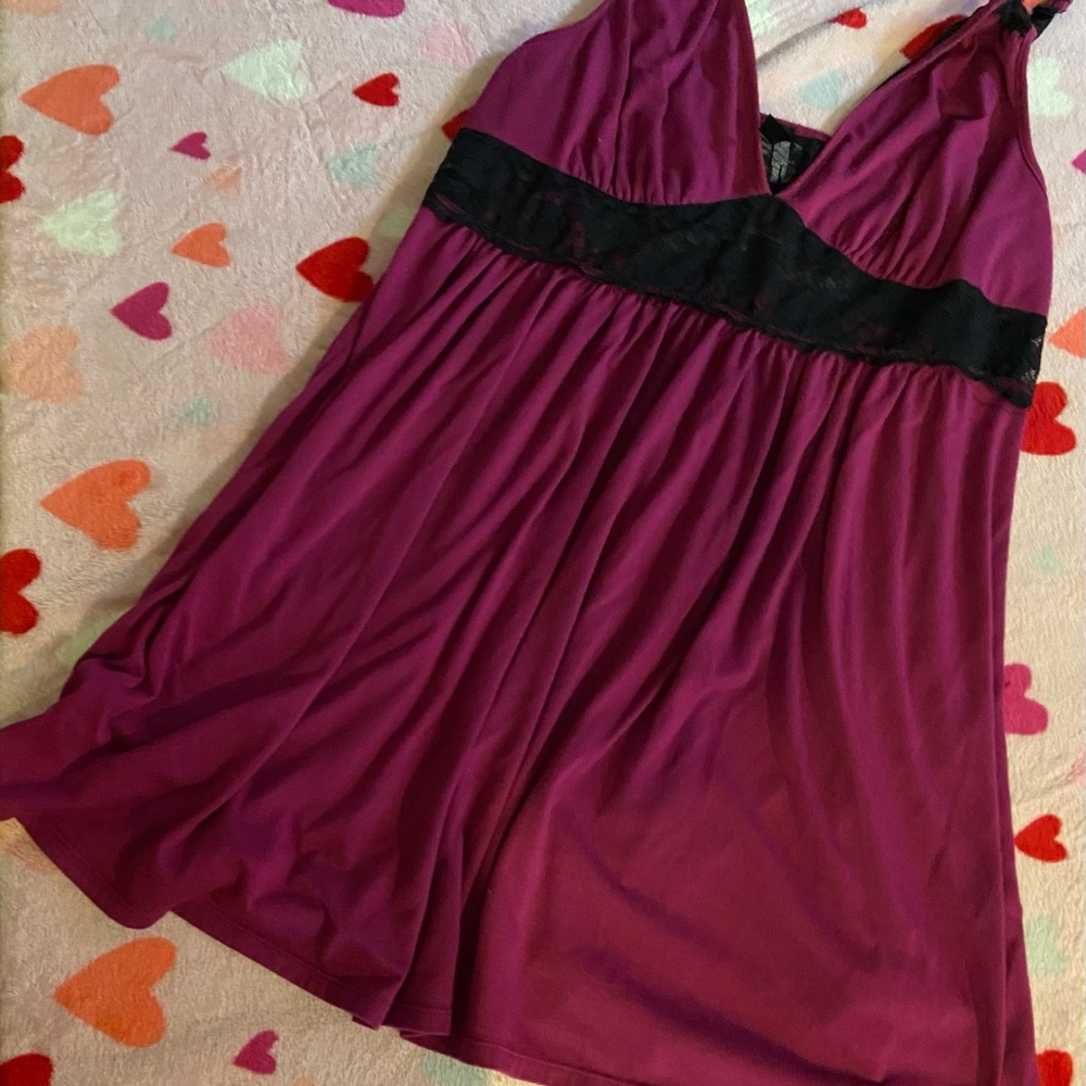Torrid Magenta & Black Chemise with Lace Trim and Adjustable Straps SUPER SOFT!